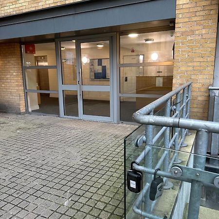Apartamento Entire Flat In Ealing Londres Exterior foto