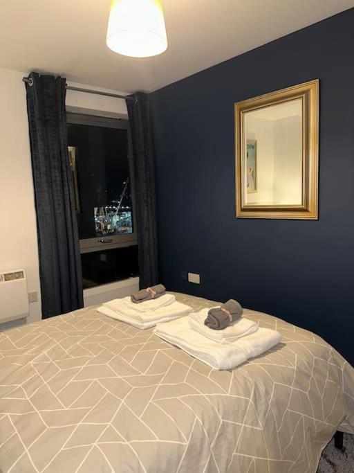 Apartamento Entire Flat In Ealing Londres Exterior foto